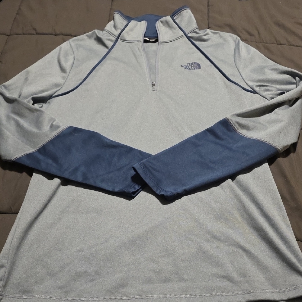 The North Face Women's Zip-Up in Gray and Navy